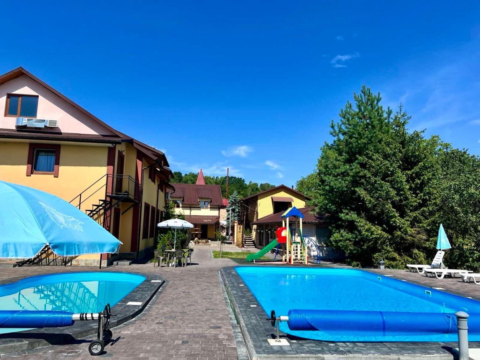Sadyba Magnat Hotel Deljatin Kültér fotó