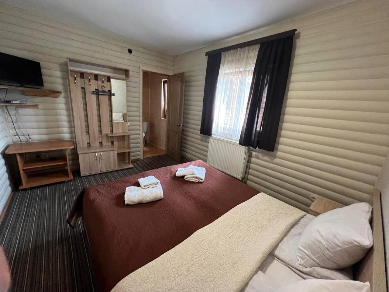 Sadyba Magnat Hotel Deljatin Kültér fotó