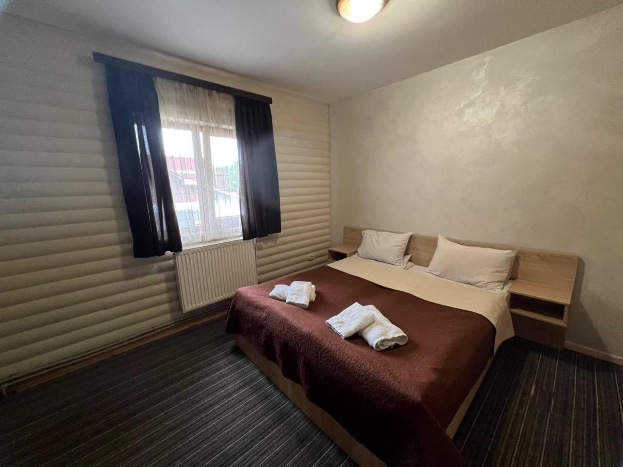 Sadyba Magnat Hotel Deljatin Kültér fotó